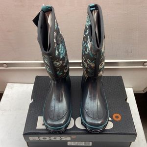 BOGS Women's Classic Paisley Snow Boot, Dark Gray Multi, 11 M US